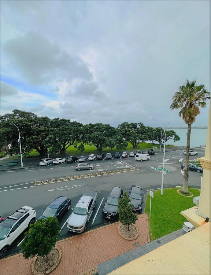 The Esplanade Hotel Auckland Exterior photo